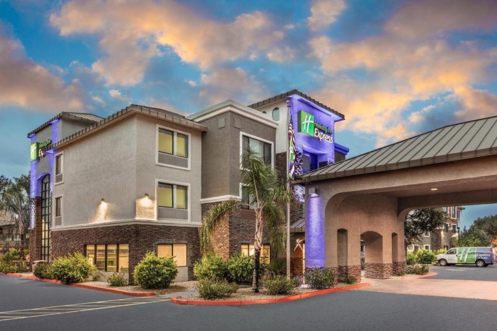 Sleep Inn & Suites Tempe Asu Campus Exterior foto